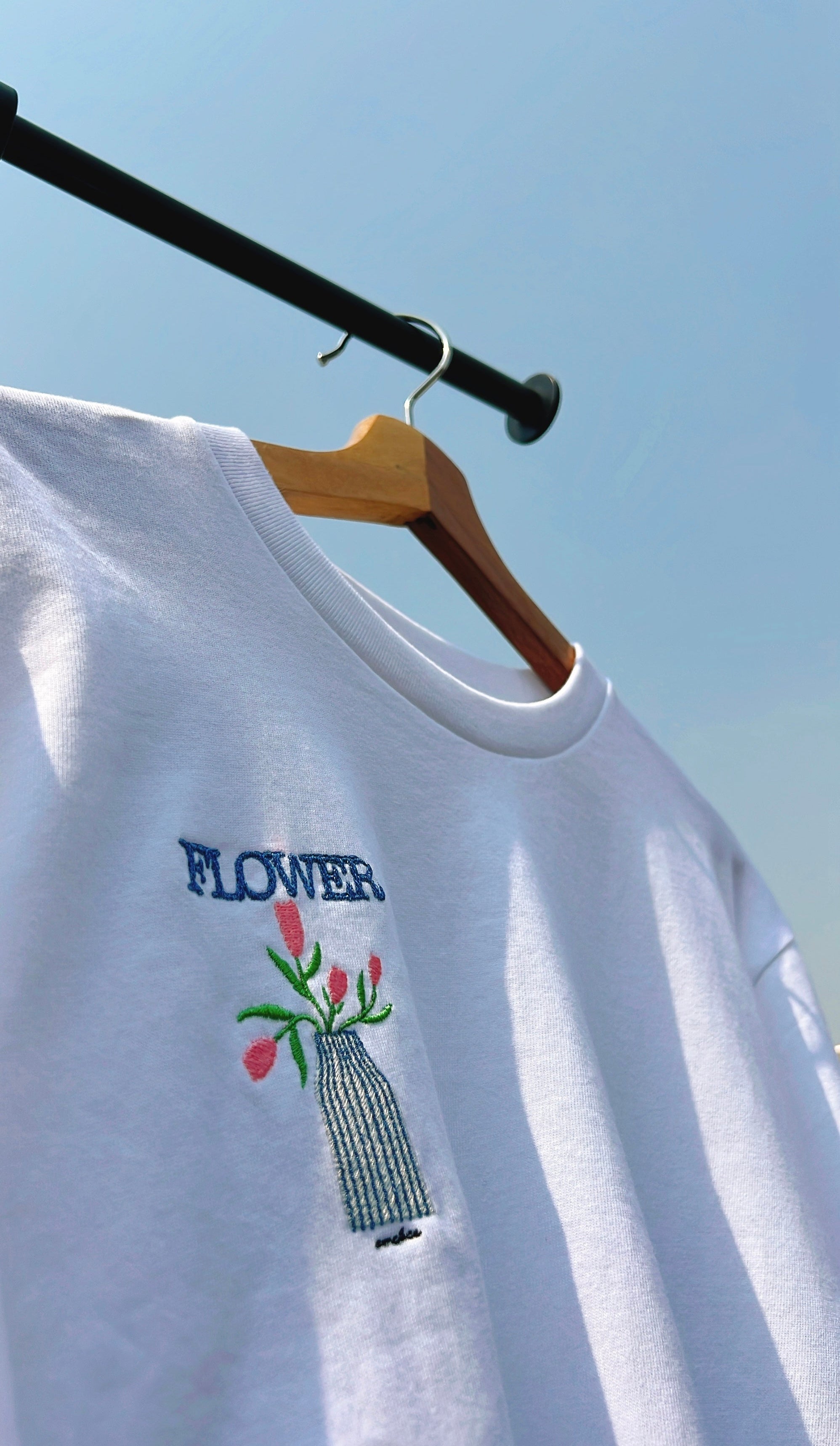 【チューリップ刺繍】長袖Tシャツ