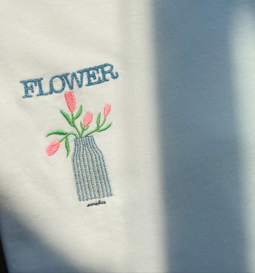 【チューリップ刺繍】長袖Tシャツ