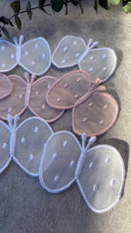 -春を運ぶ- ドットバタフライ刺繍ブローチ