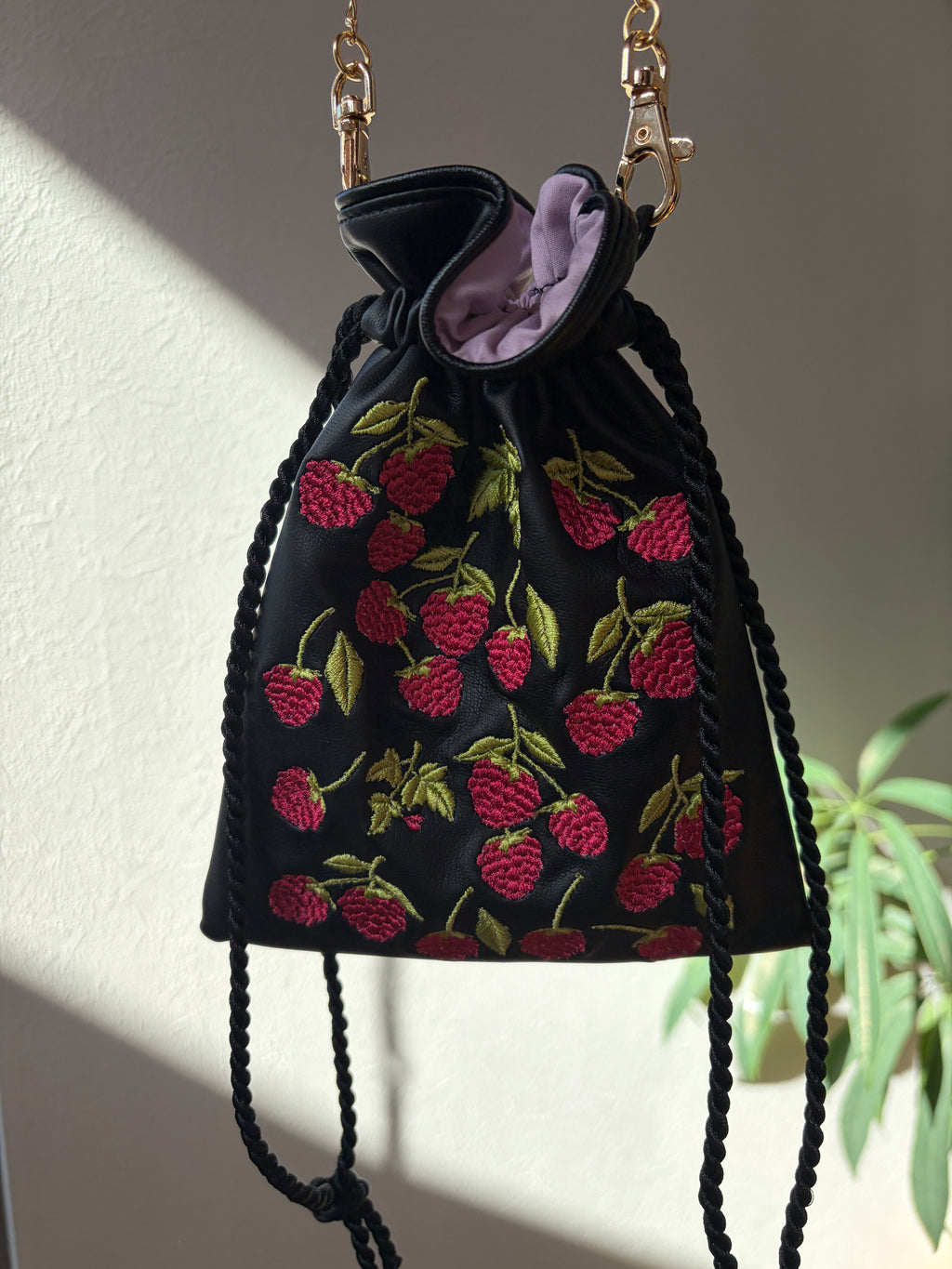 【ラズベリー・ア・ラ・モード】 刺繍バッグ