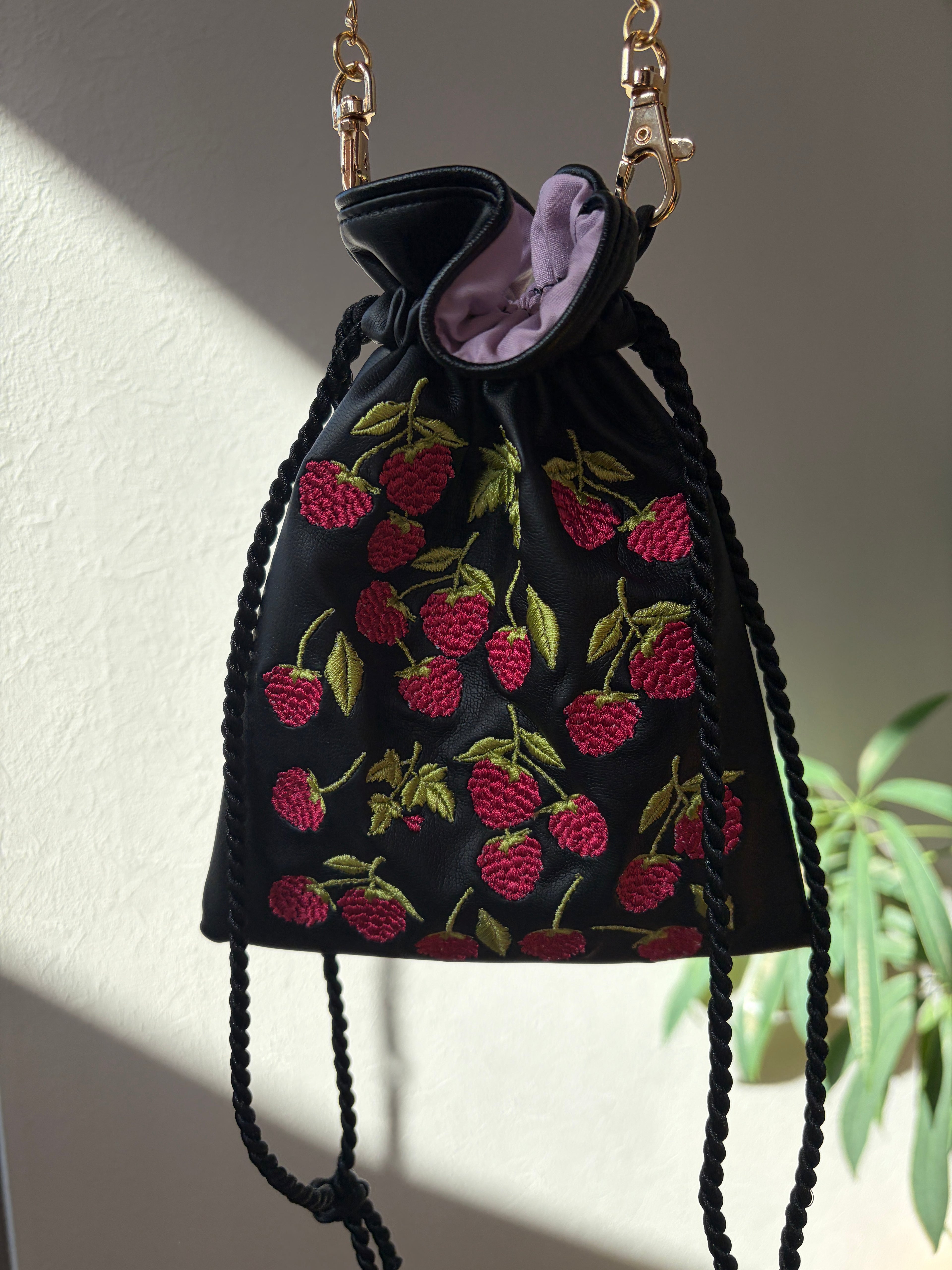 【ラズベリー・ア・ラ・モード】 刺繍バッグ