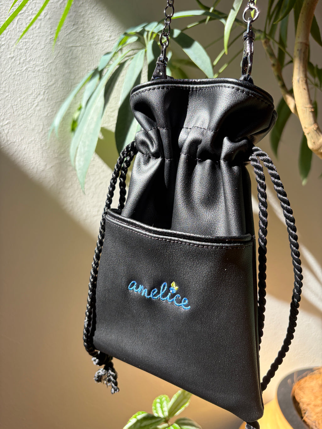 【ブルーベリー・ア・ラ・カルト】 刺繍バッグ