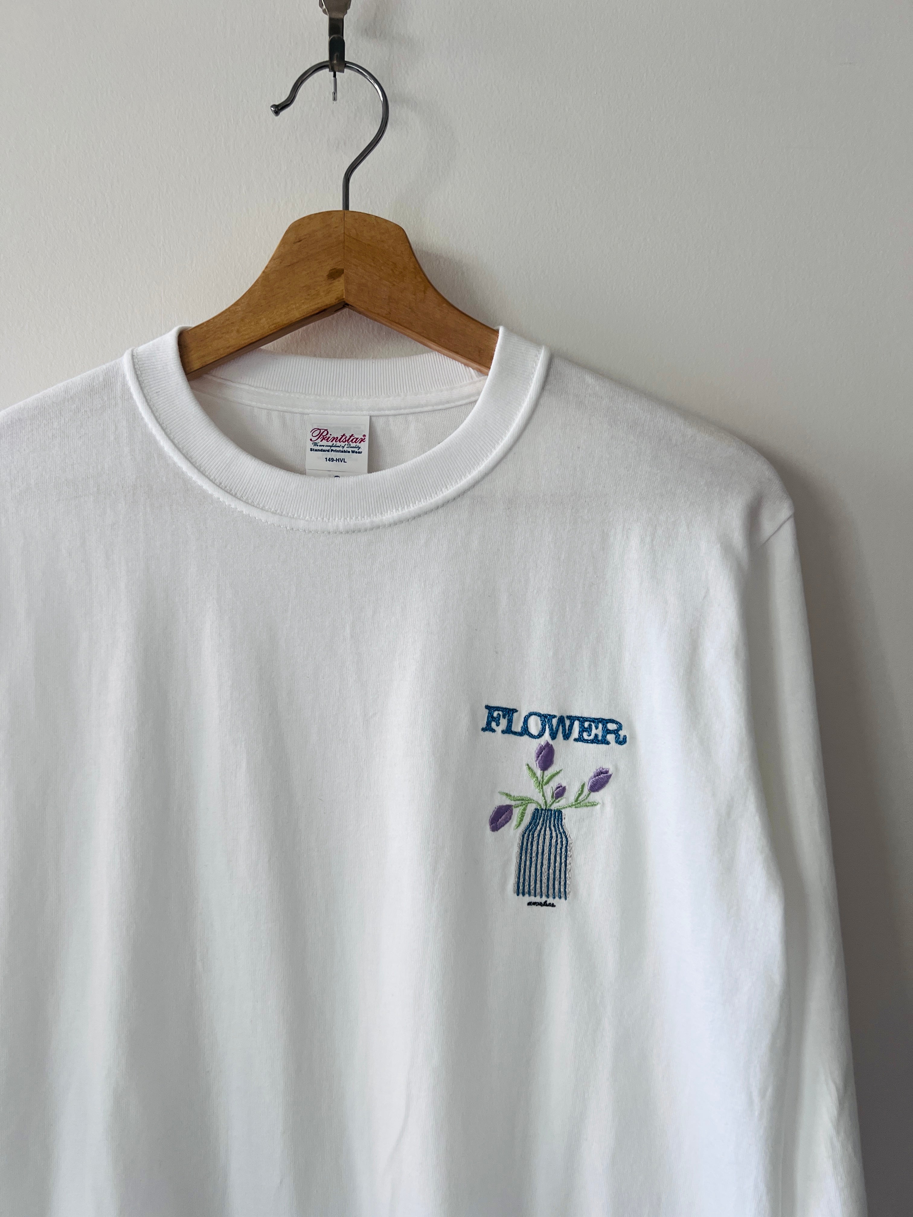 【チューリップ刺繍】長袖Tシャツ