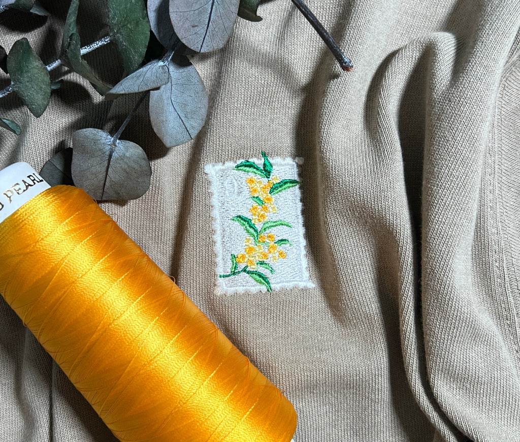 【金木犀の切手刺繍】
