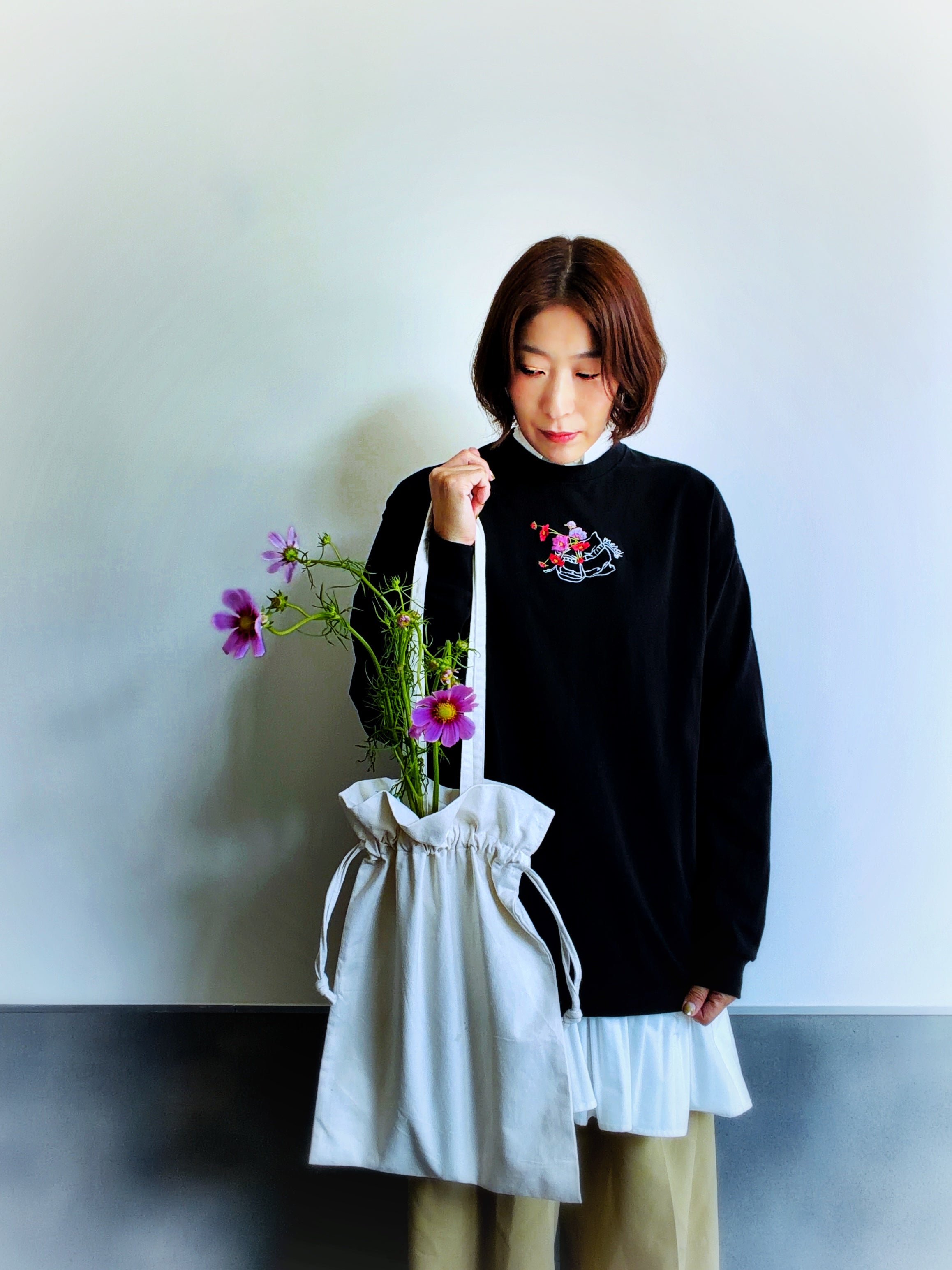 【コスモスを添えて】 長袖Tシャツ