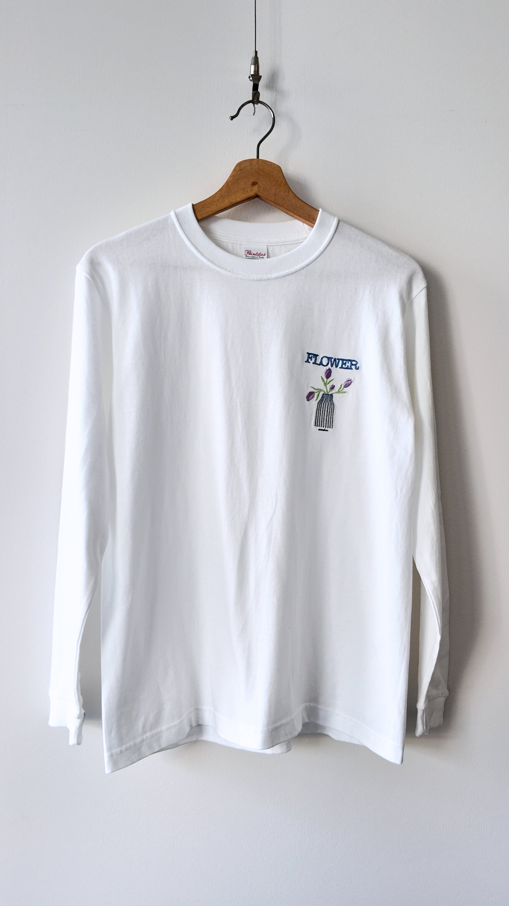 【チューリップ刺繍】長袖Tシャツ