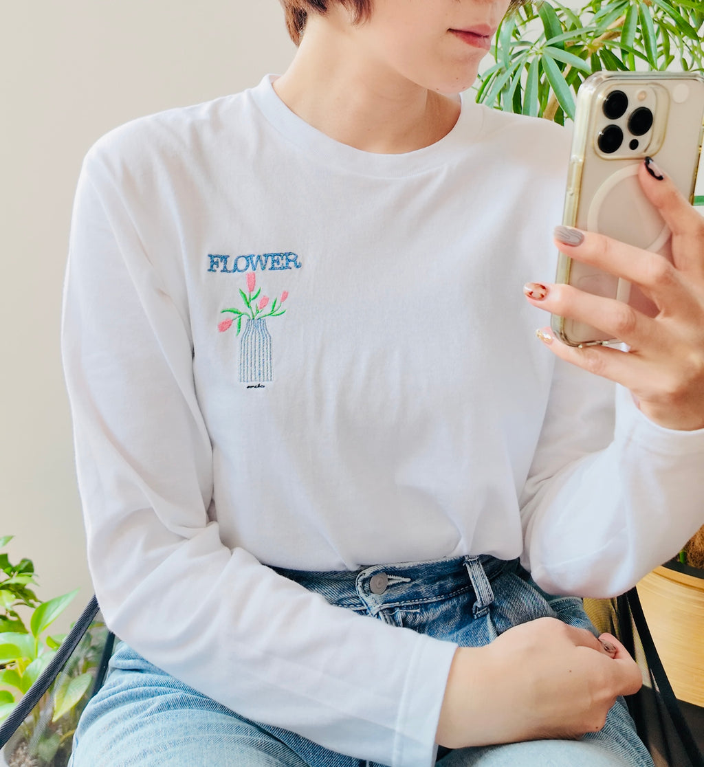 【チューリップ刺繍】長袖Tシャツ