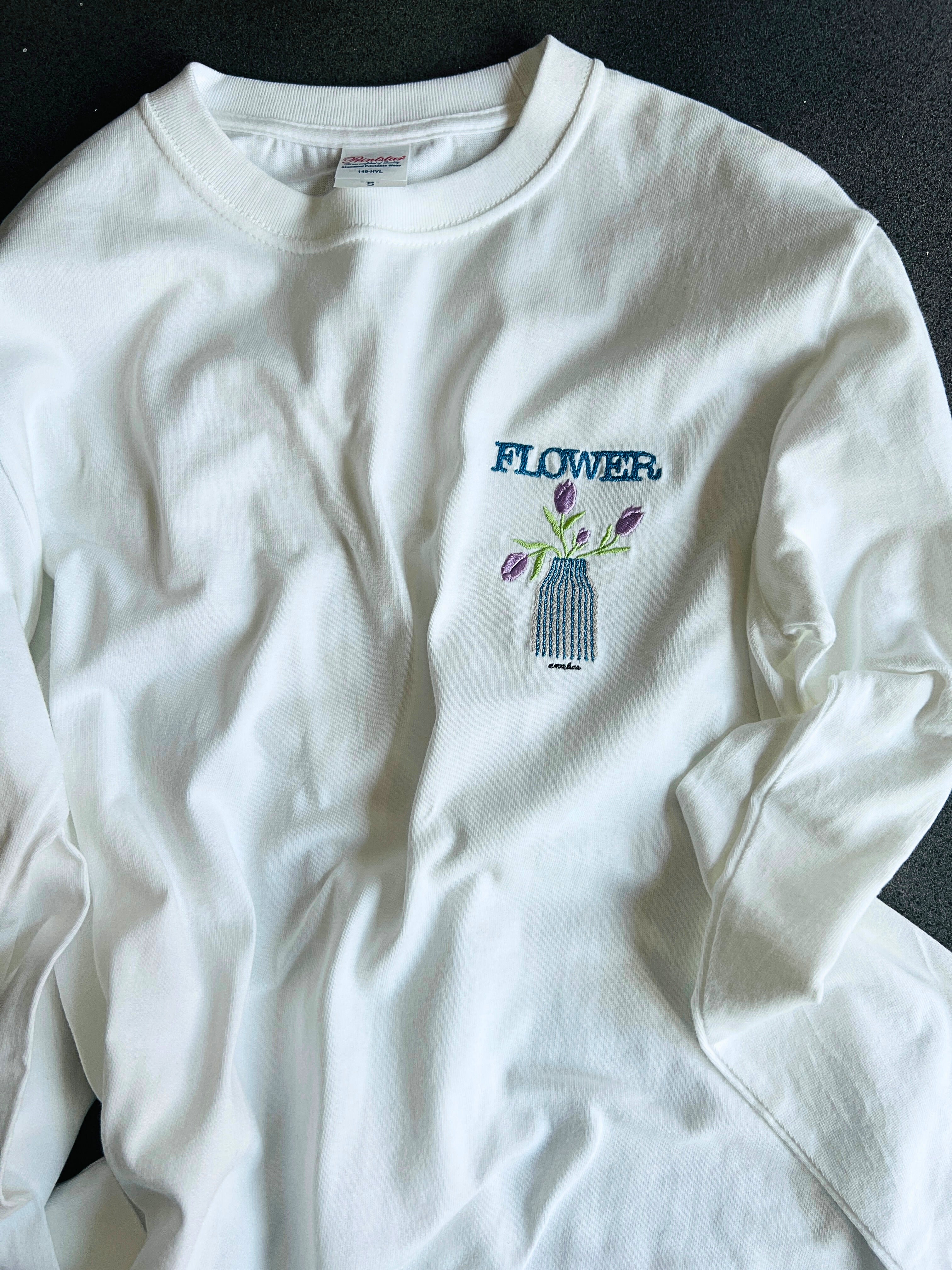 【チューリップ刺繍】長袖Tシャツ